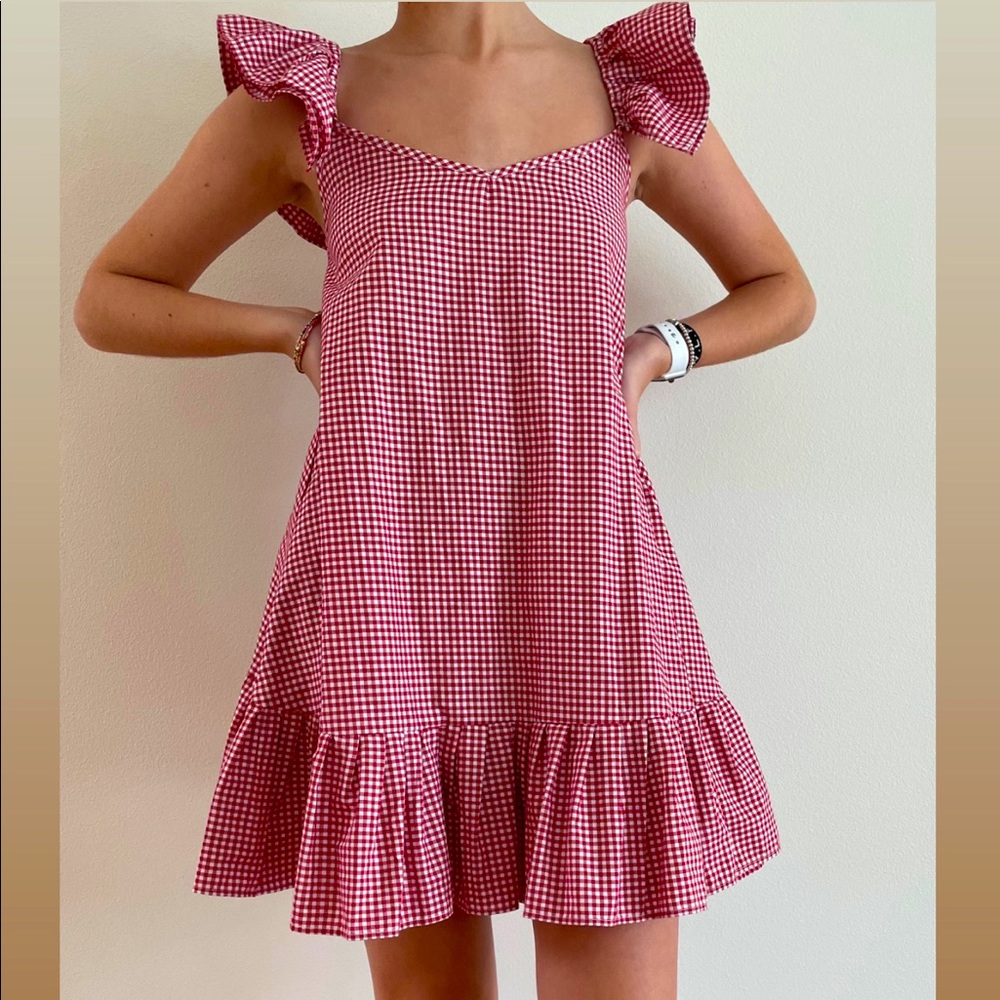 cute sundress!! never worn but tags were removed:)